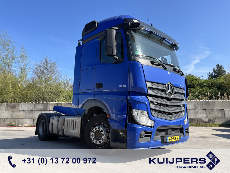Mercedes-Benz Actros 1842 Streamspace / 945 dkm / 2 Tanks / NL Truck / 15x in stock - Sattelzugmaschine: das Bild 1 Mercedes-Benz Actros 1842 Streamspace / 945 dkm / 2 Tanks / NL Truck / 15x in stock - Sattelzugmaschine: das Bild 1