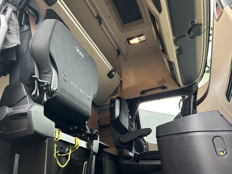 Leasing für Mercedes-Benz Actros 1845 Gigaspace / Tacho V2 / Blower - PTO / Stand Airco / APK 04-26 Mercedes-Benz Actros 1845 Gigaspace / Tacho V2 / Blower - PTO / Stand Airco / APK 04-26: das Bild 9 Leasing für Mercedes-Benz Actros 1845 Gigaspace / Tacho V2 / Blower - PTO / Stand Airco / APK 04-26 Mercedes-Benz Actros 1845 Gigaspace / Tacho V2 / Blower - PTO / Stand Airco / APK 04-26: das Bild 9