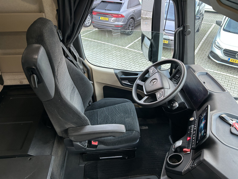 Mercedes-Benz Actros 1845 Gigaspace / Tacho V2 / Blower - PTO / Stand Airco / APK 04-26 - Sattelzugmaschine: das Bild 3 Mercedes-Benz Actros 1845 Gigaspace / Tacho V2 / Blower - PTO / Stand Airco / APK 04-26 - Sattelzugmaschine: das Bild 3