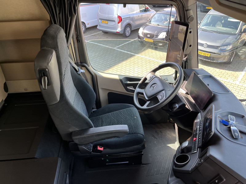 Mercedes-Benz Actros 2645 Bigspace / 341 dkm / 6x2 / Mirror Cam - Sattelzugmaschine: das Bild 3 Mercedes-Benz Actros 2645 Bigspace / 341 dkm / 6x2 / Mirror Cam - Sattelzugmaschine: das Bild 3