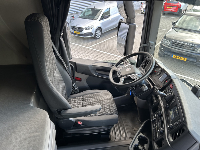 Scania R450 Highline / Retarder / 806 dkm / APK TUV 03-26 - Sattelzugmaschine: das Bild 3 Scania R450 Highline / Retarder / 806 dkm / APK TUV 03-26 - Sattelzugmaschine: das Bild 3