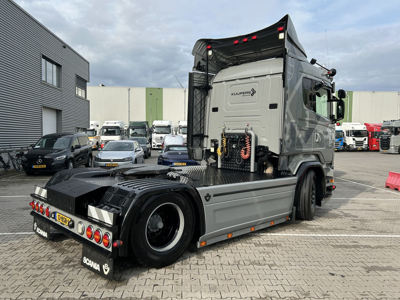Scania R520 V8 / Showtruck / Buffl Special Interior / Vol Lucht / Retarder - Sattelzugmaschine: das Bild 2 Scania R520 V8 / Showtruck / Buffl Special Interior / Vol Lucht / Retarder - Sattelzugmaschine: das Bild 2