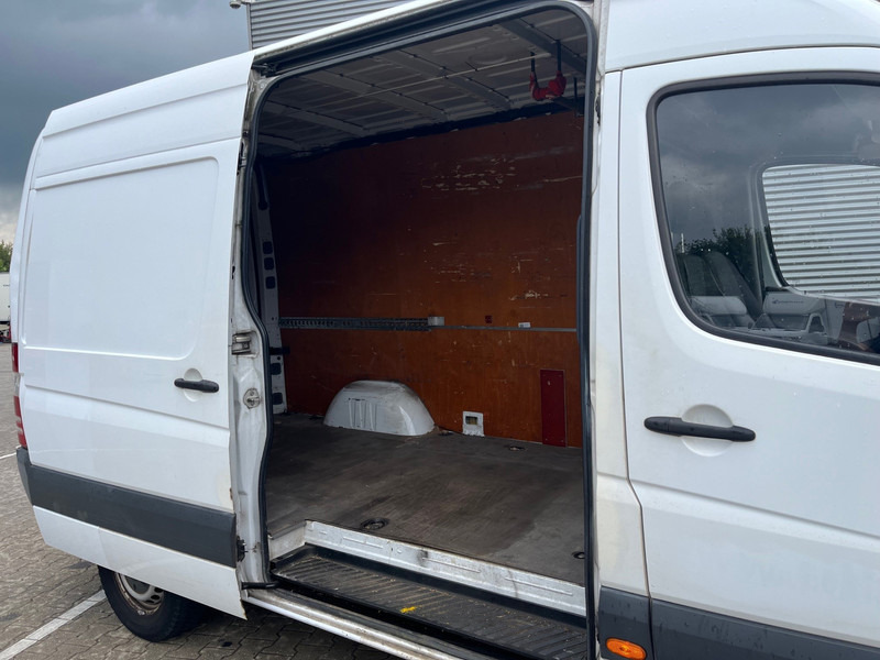 Mercedes-Benz Sprinter / 316 / 1.8 NGT / CNG / L3H2 / 146 DKM! / - Transporter: das Bild 3 Mercedes-Benz Sprinter / 316 / 1.8 NGT / CNG / L3H2 / 146 DKM! / - Transporter: das Bild 3