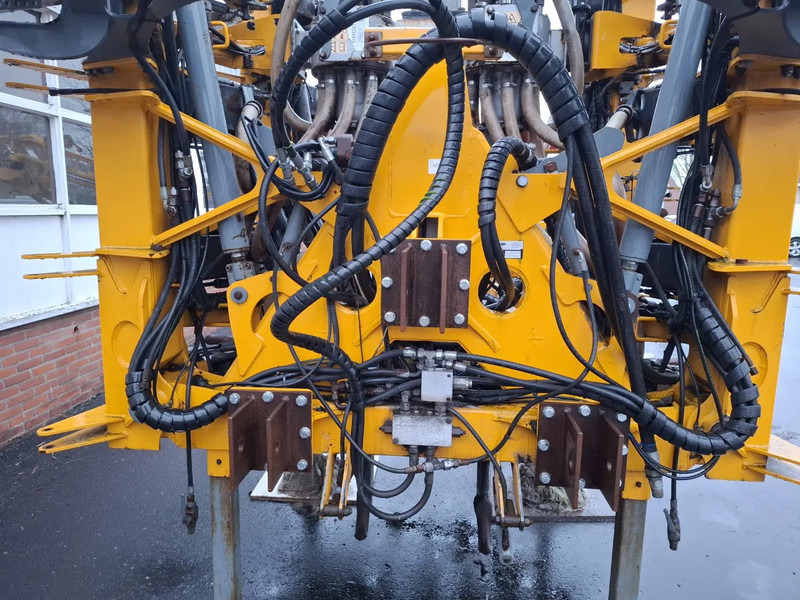 Bouwlandbemester HT8250 - Dungstreuer: das Bild 3 Bouwlandbemester HT8250 - Dungstreuer: das Bild 3