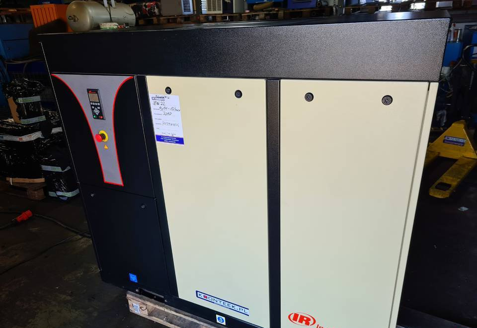 Kompresor śrubowy INGERSOLL RAND IRN 22K-CC 22 kw Falownik - Luftkompressor: das Bild 2 Kompresor śrubowy INGERSOLL RAND IRN 22K-CC 22 kw Falownik - Luftkompressor: das Bild 2