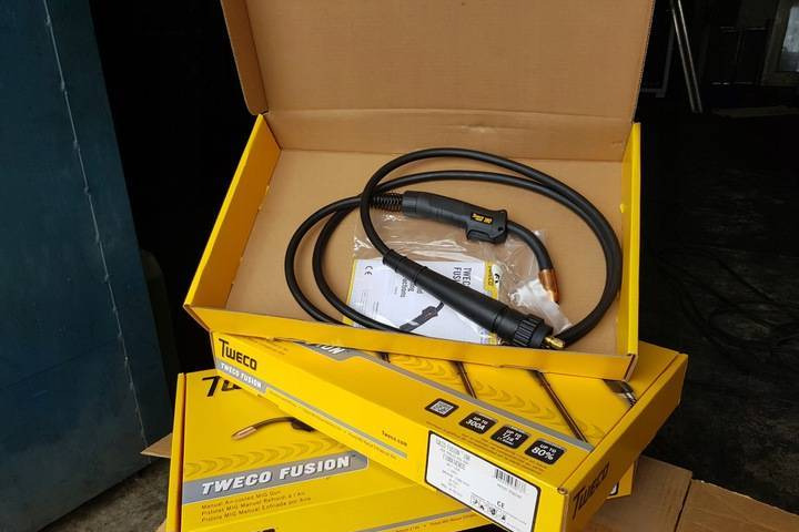 UCHWYT SPAWALNICZY MIGOMAT TWECO 3M 180A NOWY!!! - Schweissgeräte: das Bild 2 UCHWYT SPAWALNICZY MIGOMAT TWECO 3M 180A NOWY!!! - Schweissgeräte: das Bild 2