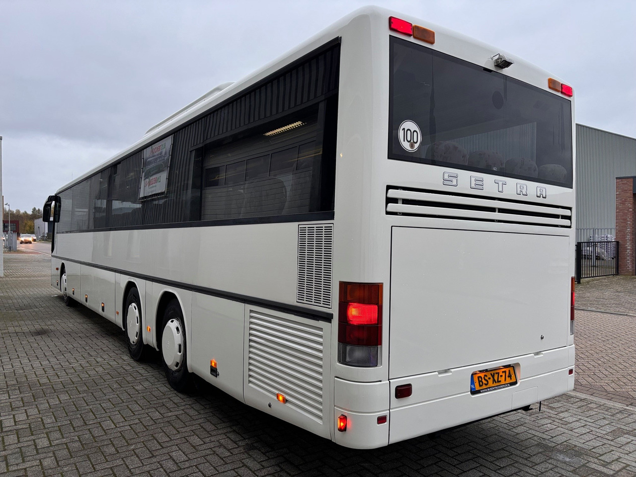SETRA S317UL met 63 pl. en airconditioning S317GT - Reisebus: das Bild 4 SETRA S317UL met 63 pl. en airconditioning S317GT - Reisebus: das Bild 4