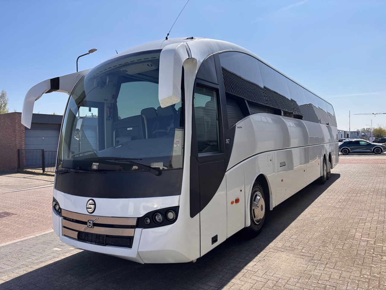 Volvo B11R SUNSUNDEGUI SC7, Euro 6. - Reisebus: das Bild 3 Volvo B11R SUNSUNDEGUI SC7, Euro 6. - Reisebus: das Bild 3