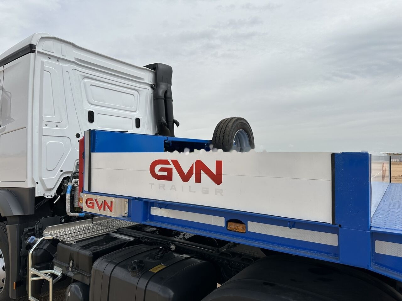 GVN Trailer 3 AXLE LOWBED - Tieflader Auflieger: das Bild 5 GVN Trailer 3 AXLE LOWBED - Tieflader Auflieger: das Bild 5