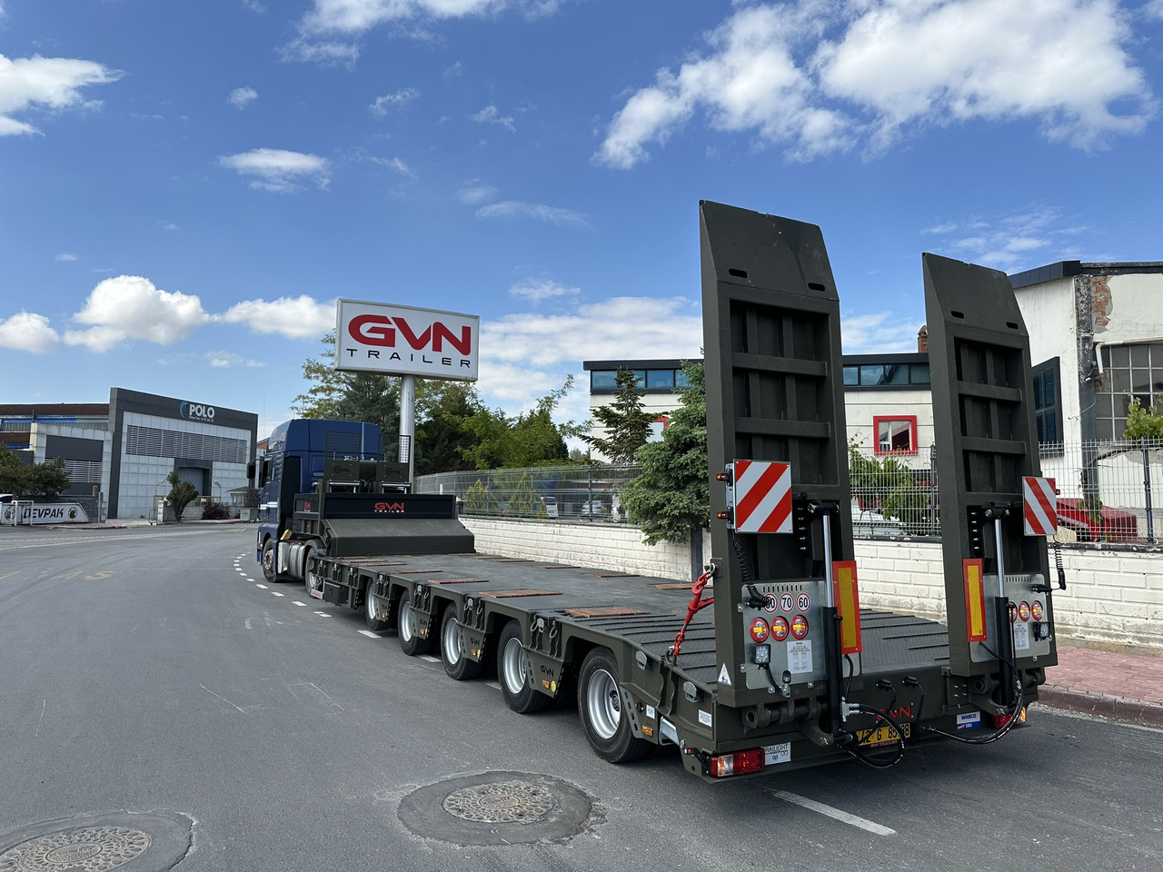 GVN Trailer 5 AXLE LOWBED - Tieflader Auflieger: das Bild 3 GVN Trailer 5 AXLE LOWBED - Tieflader Auflieger: das Bild 3