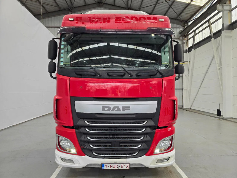 DAF XF 106.460 INTARDER / MANUEL / SPACECAB - Sattelzugmaschine: das Bild 2 DAF XF 106.460 INTARDER / MANUEL / SPACECAB - Sattelzugmaschine: das Bild 2