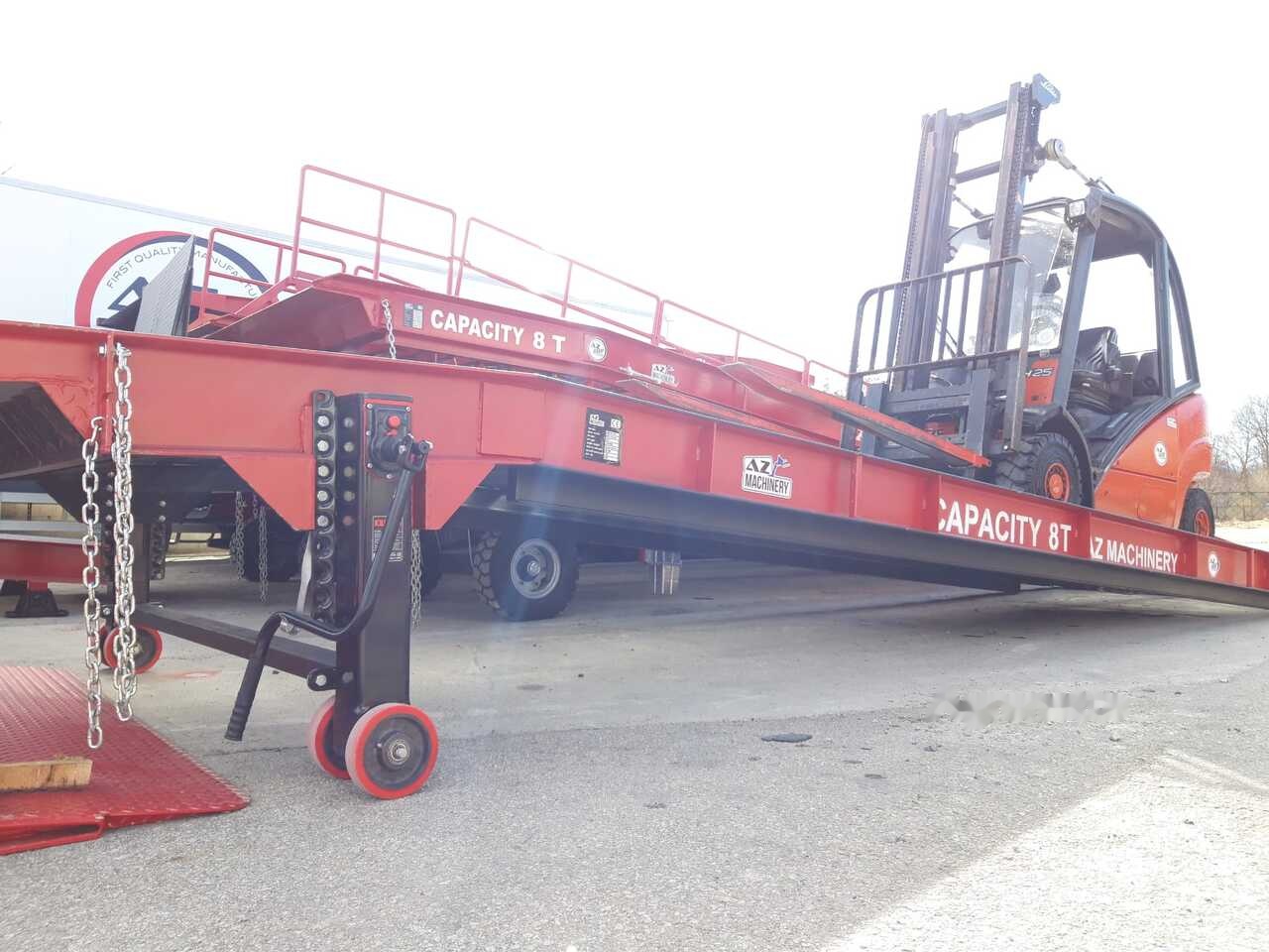 AZ RAMP PRIME WLO +8 - Verladerampe: das Bild 3 AZ RAMP PRIME WLO +8 - Verladerampe: das Bild 3