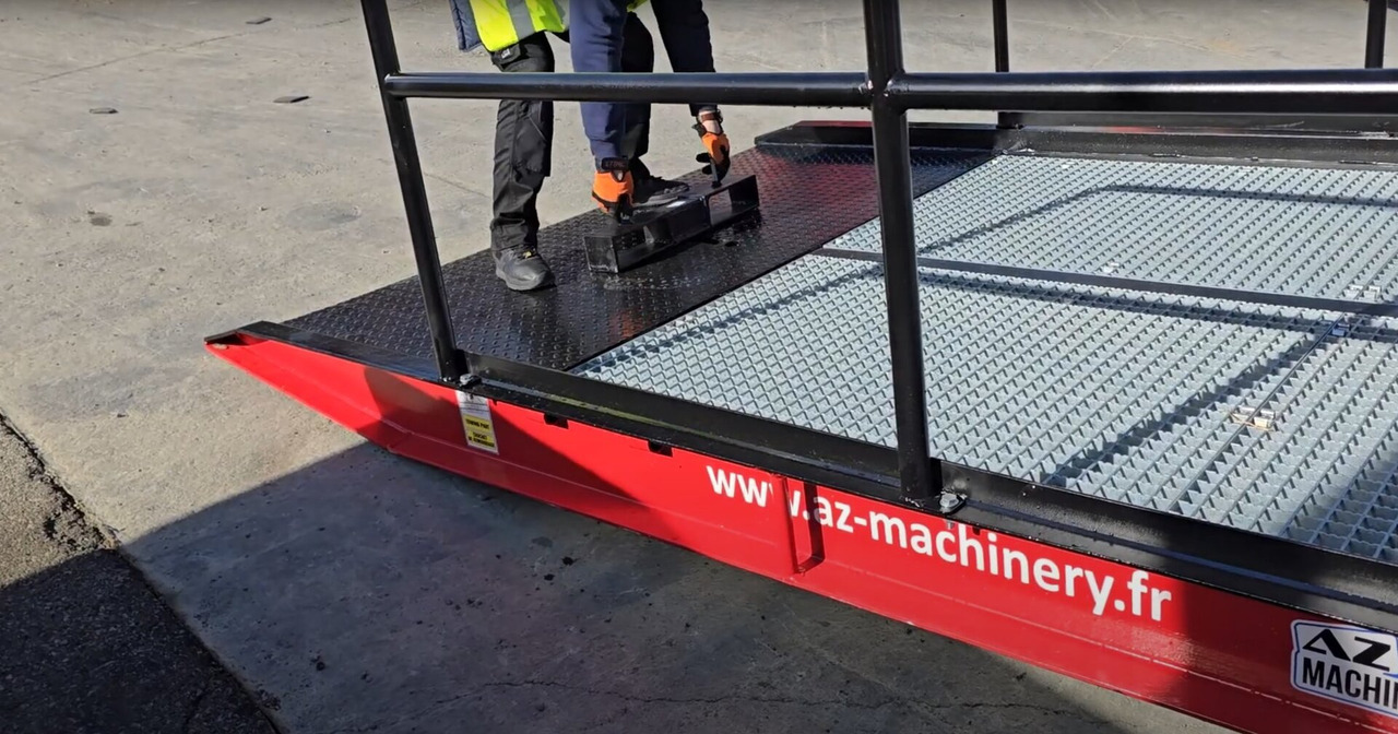 AZ RAMP-PRIME XS-6 . Industrial Mobil Loading Ramp - Verladerampe: das Bild 5 AZ RAMP-PRIME XS-6 . Industrial Mobil Loading Ramp - Verladerampe: das Bild 5