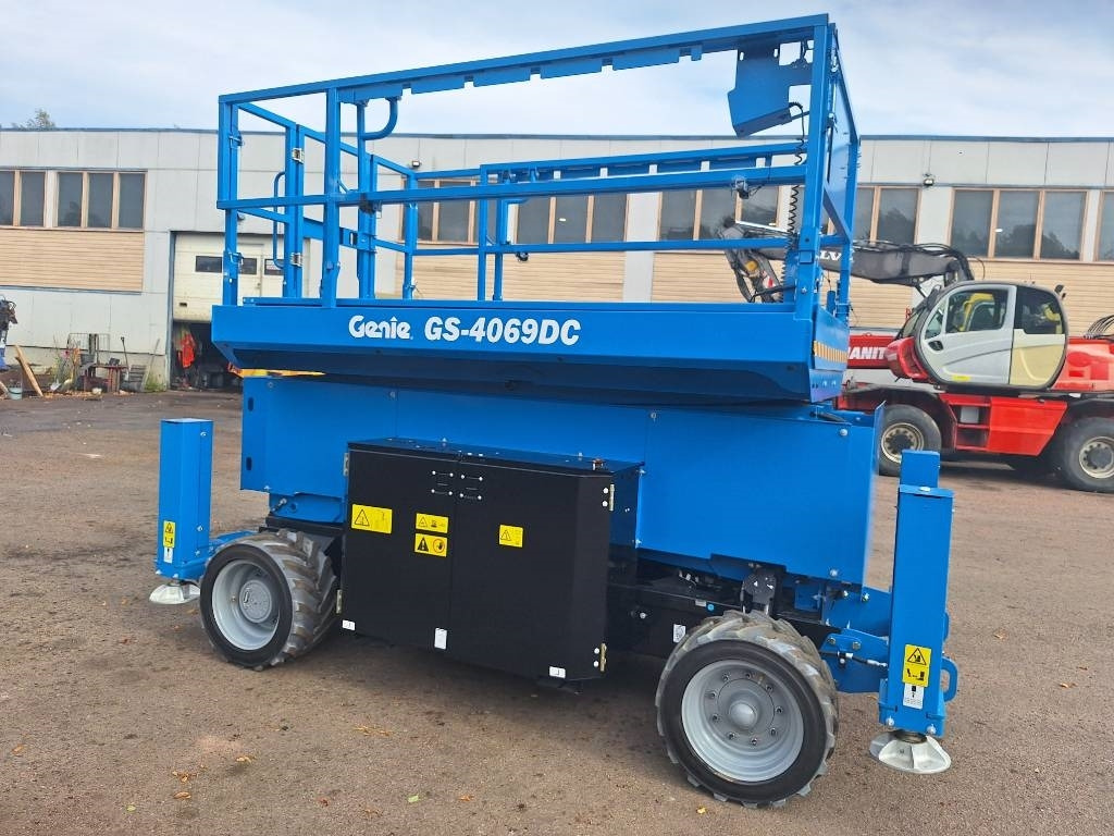 Genie GS-4069 DC - Scherenbühne: das Bild 5 Genie GS-4069 DC - Scherenbühne: das Bild 5