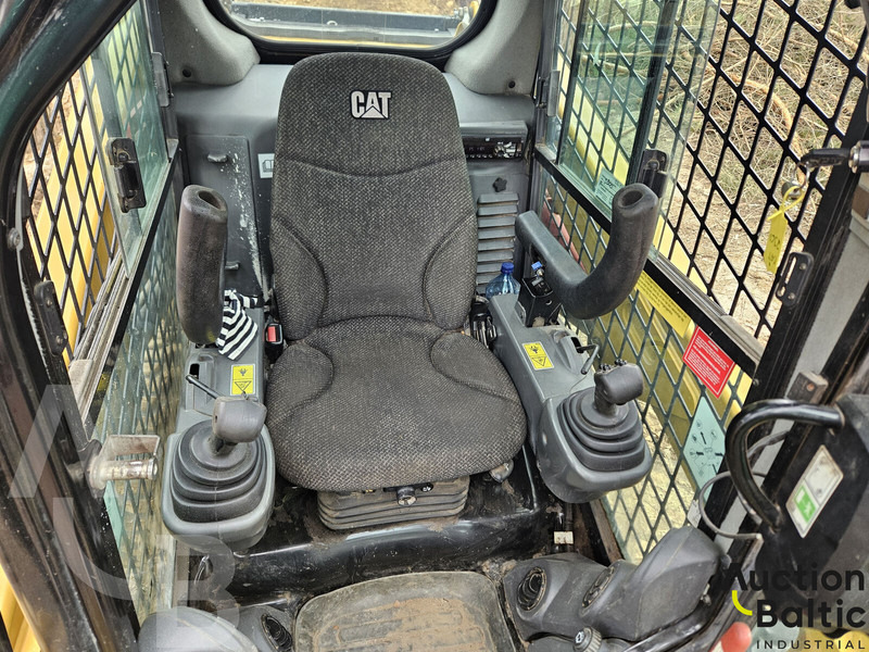 Kompaktlader Caterpillar 236 D: das Bild 6