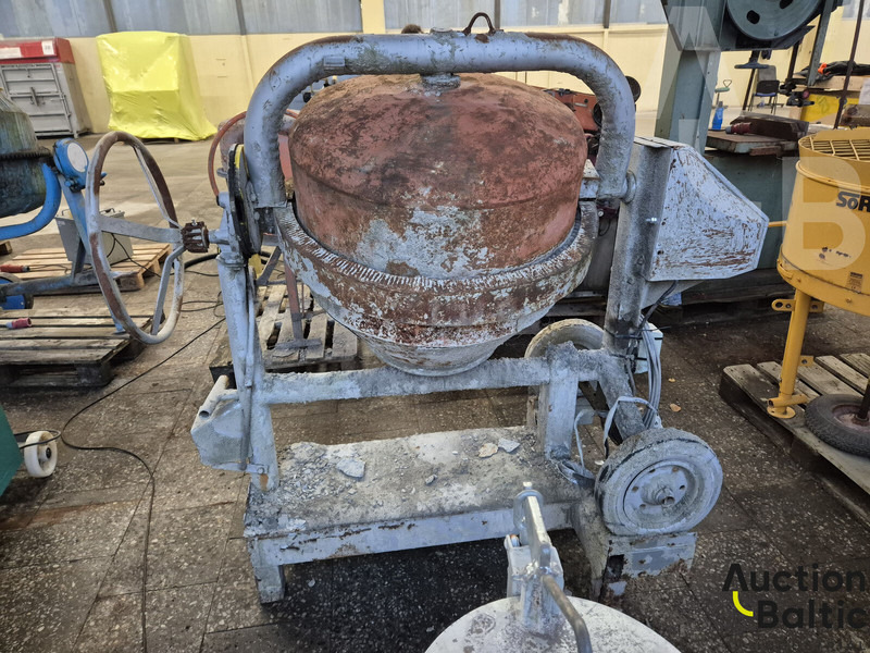 Concrete mixer - Betonmischer: das Bild 4 Concrete mixer - Betonmischer: das Bild 4