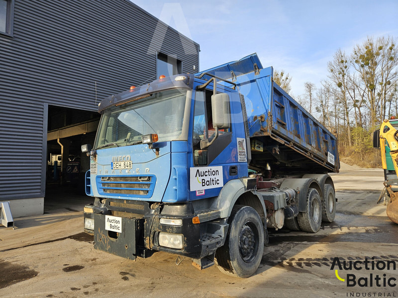 Iveco 260E44 - Kipper: das Bild 1 Iveco 260E44 - Kipper: das Bild 1