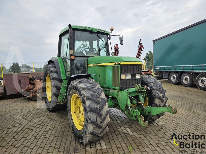 John Deere 6810 - Traktor: das Bild 2 John Deere 6810 - Traktor: das Bild 2