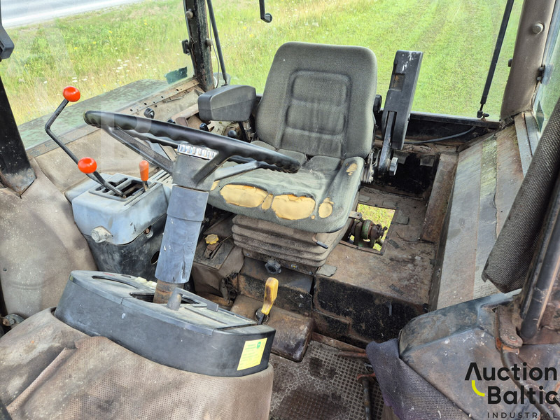 John Deere MFWD - Traktor: das Bild 5 John Deere MFWD - Traktor: das Bild 5
