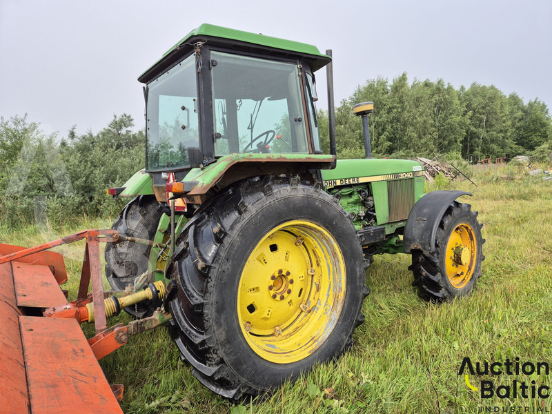 John Deere MFWD - Traktor: das Bild 5 John Deere MFWD - Traktor: das Bild 5