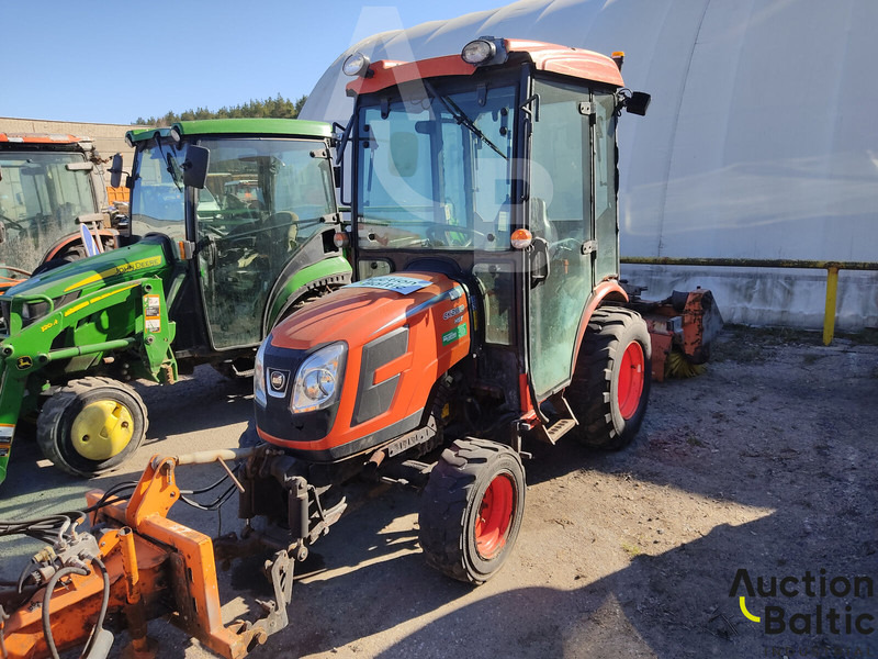 KIOTI CK 2810 - Traktor: das Bild 1 KIOTI CK 2810 - Traktor: das Bild 1