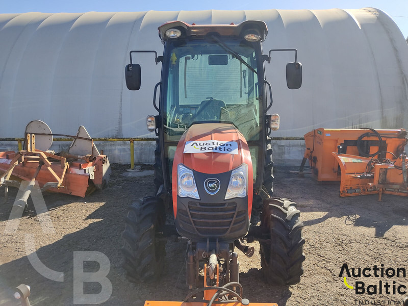 KIOTI CK 4030 - Traktor: das Bild 3 KIOTI CK 4030 - Traktor: das Bild 3