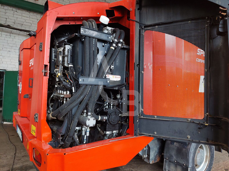 Kuhn SPW 14 Compact - Fütterungstechnik: das Bild 5 Kuhn SPW 14 Compact - Fütterungstechnik: das Bild 5