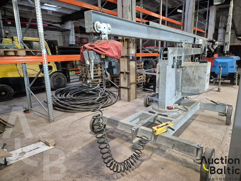 Lissmac LMK 400 TFE - Minikran: das Bild 4 Lissmac LMK 400 TFE - Minikran: das Bild 4