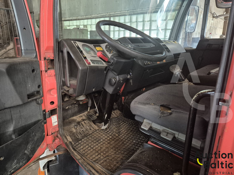 MAN 8.163 - LKW mit Arbeitsbühne: das Bild 5 MAN 8.163 - LKW mit Arbeitsbühne: das Bild 5