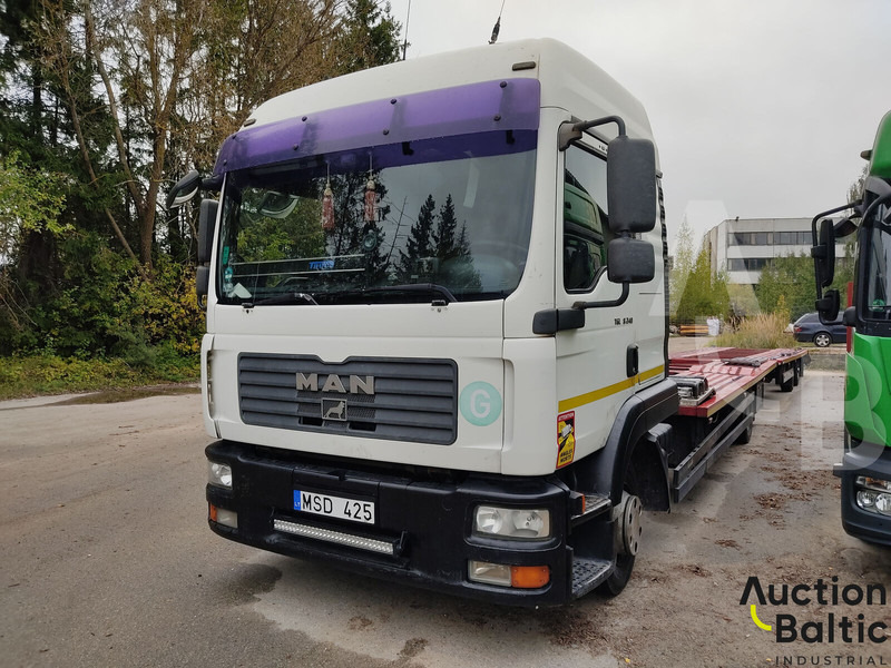 MAN TGL8.240 - Autotransporter LKW: das Bild 2 MAN TGL8.240 - Autotransporter LKW: das Bild 2