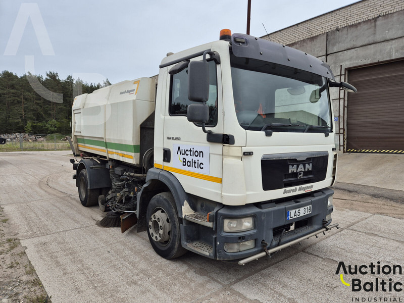 MAN TGM15.250 4X2 BL - Kehrmaschine: das Bild 2 MAN TGM15.250 4X2 BL - Kehrmaschine: das Bild 2