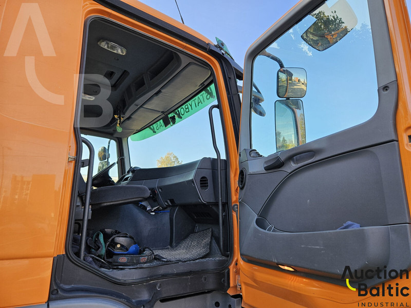 Kipper, Autokran Mercedes-Benz Actros 1844: das Bild 6