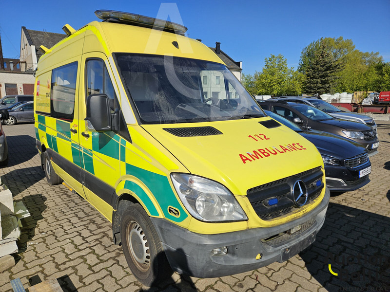 Mercedes-Benz Sprinter 316 CDI - Krankenwagen: das Bild 2 Mercedes-Benz Sprinter 316 CDI - Krankenwagen: das Bild 2