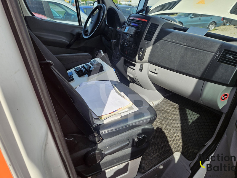 Krankenwagen Mercedes-Benz Sprinter: das Bild 9