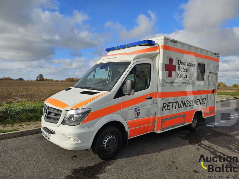 Mercedes-Benz Sprinter - Krankenwagen: das Bild 1 Mercedes-Benz Sprinter - Krankenwagen: das Bild 1