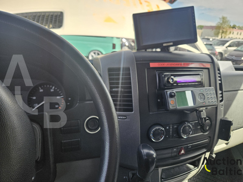 Krankenwagen Mercedes-Benz Sprinter: das Bild 7