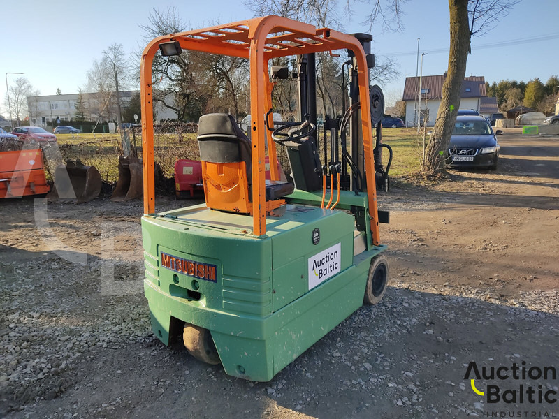 Mitsubishi FBS-18/48 - Elektrostapler: das Bild 4 Mitsubishi FBS-18/48 - Elektrostapler: das Bild 4