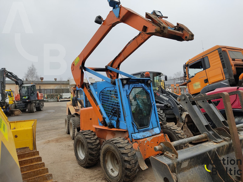 New Holland LS 185 B - Kompaktlader: das Bild 1 New Holland LS 185 B - Kompaktlader: das Bild 1