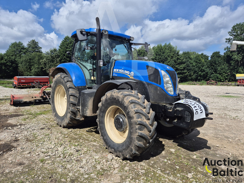 New Holland T 7.210 - Traktor: das Bild 1 New Holland T 7.210 - Traktor: das Bild 1