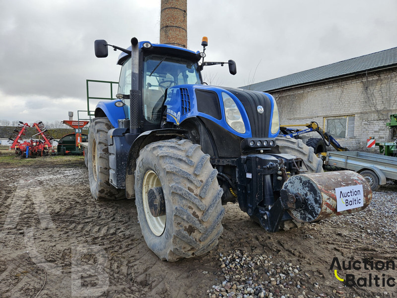 New Holland T 8.390 - Traktor: das Bild 2 New Holland T 8.390 - Traktor: das Bild 2