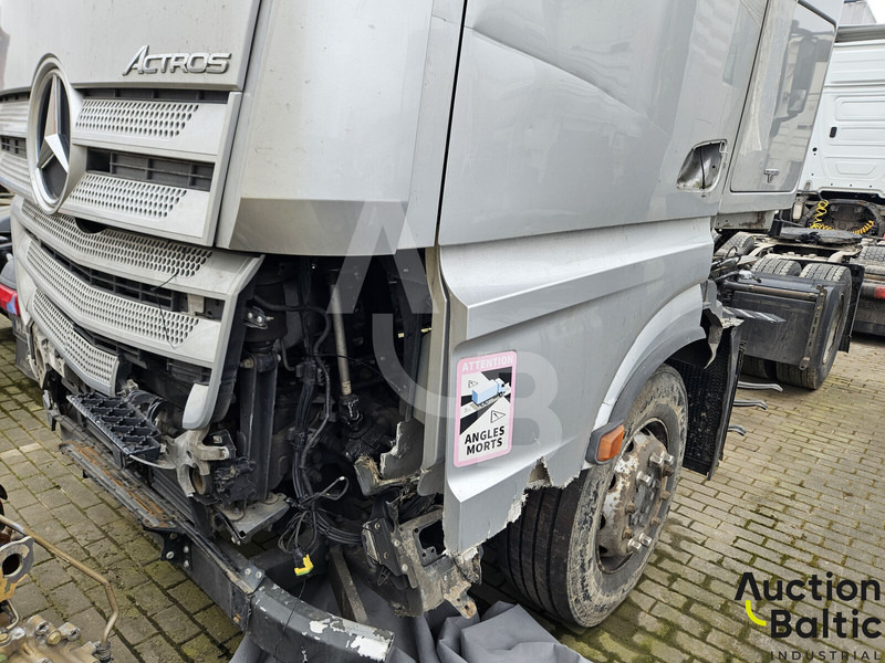 Mercedes-Benz Actros - Sattelzugmaschine: das Bild 5 Mercedes-Benz Actros - Sattelzugmaschine: das Bild 5