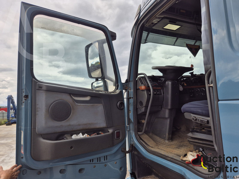 Volvo FH440 - Sattelzugmaschine: das Bild 5 Volvo FH440 - Sattelzugmaschine: das Bild 5