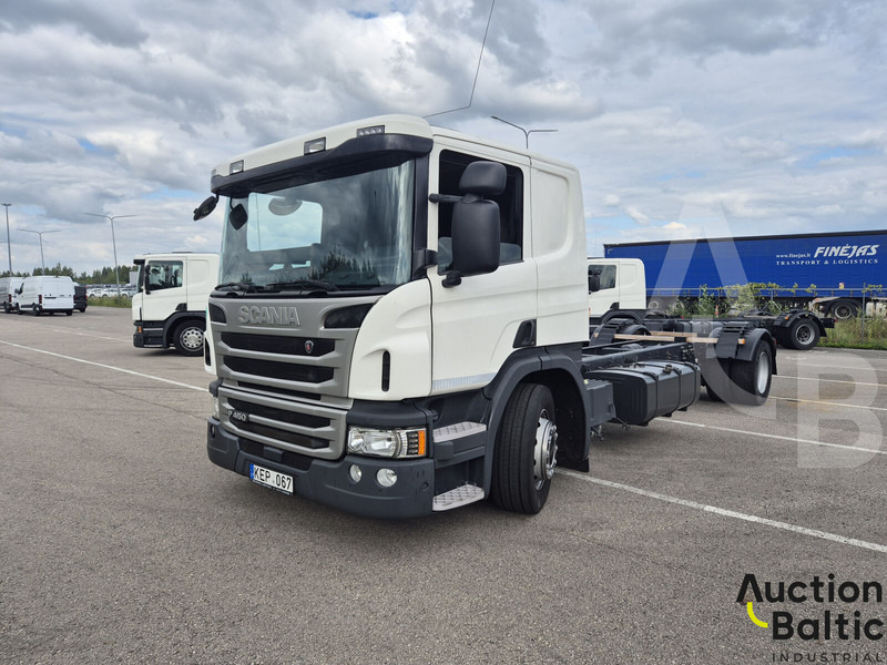 Scania P 450 - Fahrgestell LKW: das Bild 1 Scania P 450 - Fahrgestell LKW: das Bild 1