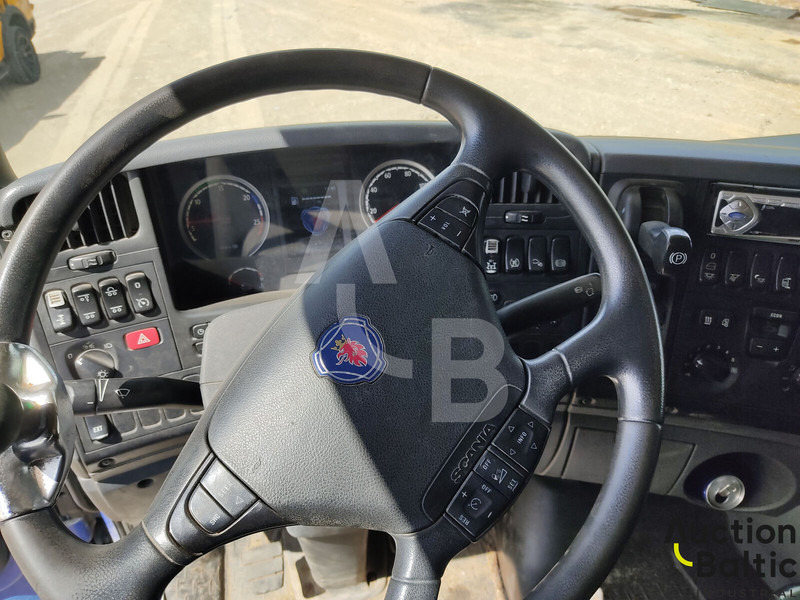 Saug-/ Spülfahrzeug Scania R 480: das Bild 10