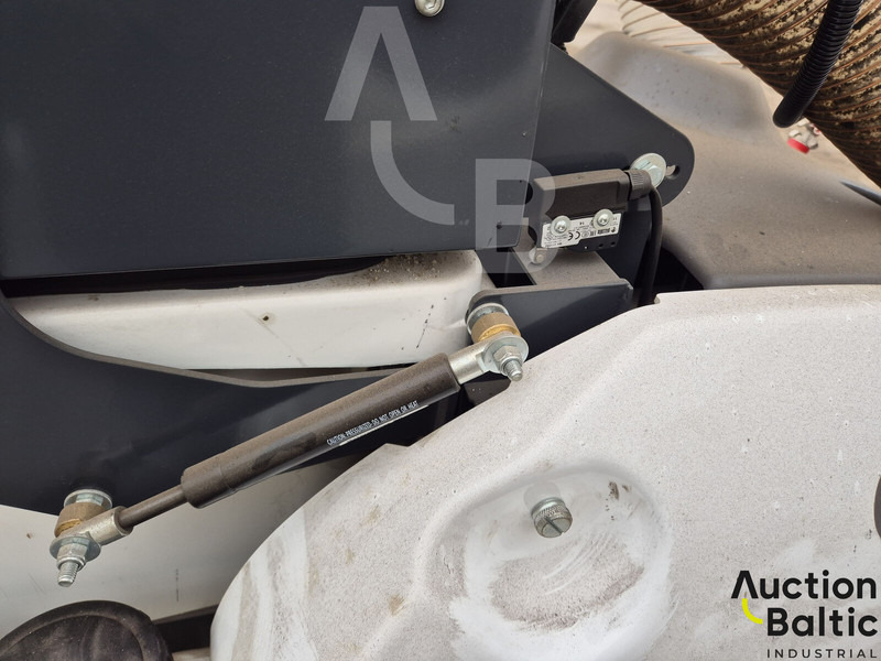 Kehrmaschine TSM Aria 240: das Bild 14