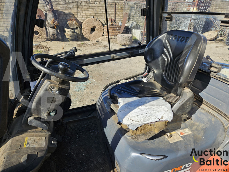 Toyota E 811 - Dieselstapler: das Bild 5 Toyota E 811 - Dieselstapler: das Bild 5