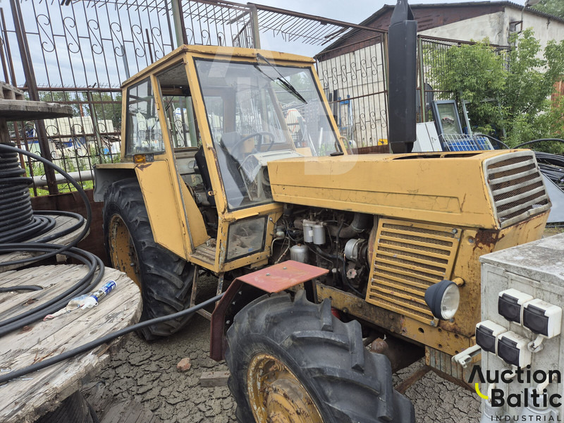 Ursus C-385A - Traktor: das Bild 4 Ursus C-385A - Traktor: das Bild 4