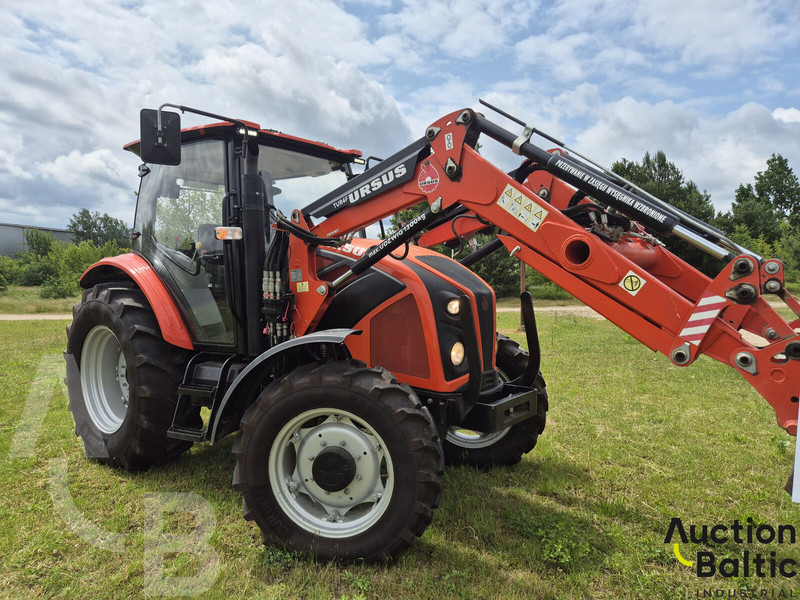 Ursus C - Traktor: das Bild 2 Ursus C - Traktor: das Bild 2