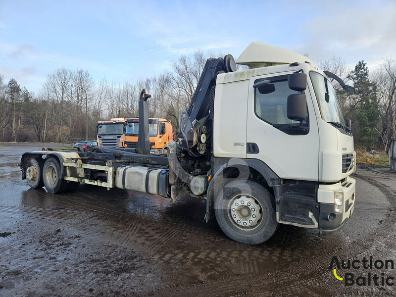 Volvo FE320 - Abrollkipper, Autokran: das Bild 4 Volvo FE320 - Abrollkipper, Autokran: das Bild 4