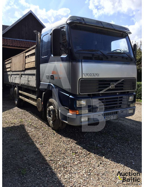 Volvo FH12 - Pritsche LKW: das Bild 2 Volvo FH12 - Pritsche LKW: das Bild 2